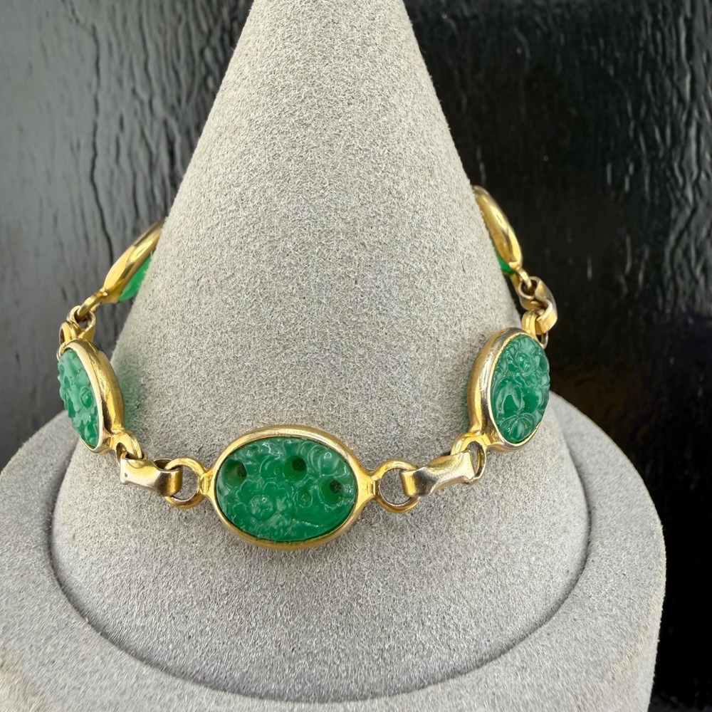 Vintage Estate Bracelet Green Carved Stone Gold Tone Floral Link 6.5"